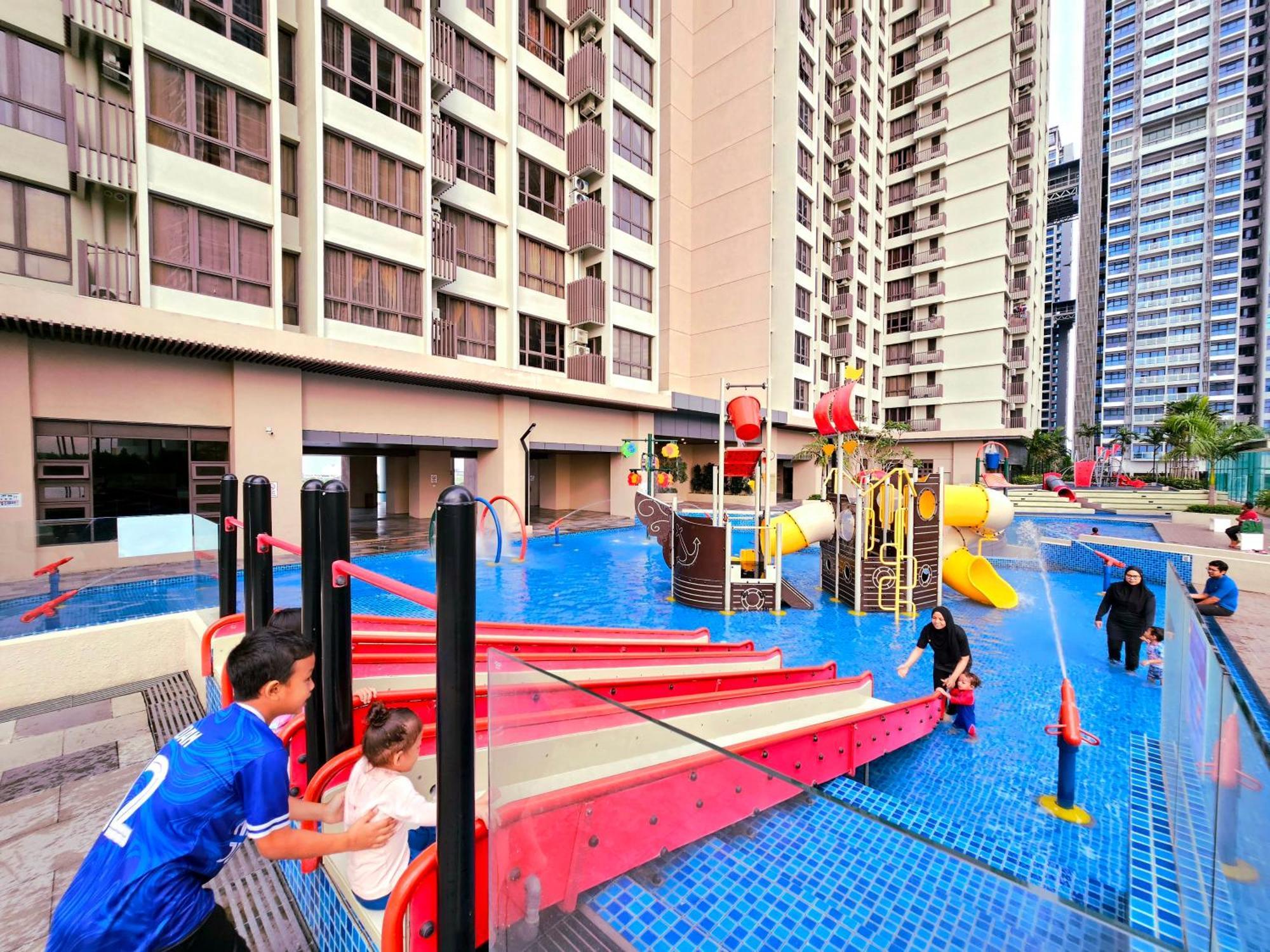 Bali Residence Waterpark Executive Suites Melaka By Ggm Exterior foto