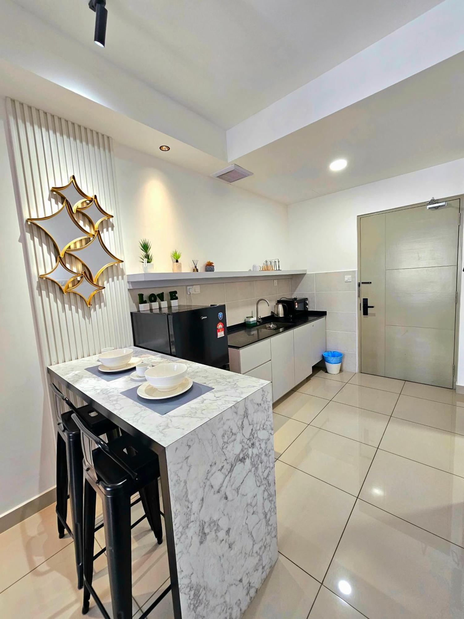 Bali Residence Waterpark Executive Suites Melaka By Ggm Exterior foto